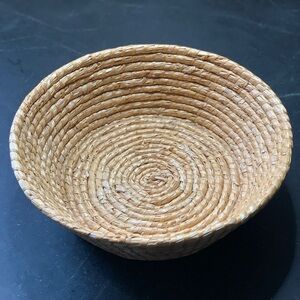 VINTAGE BASKET | Vintage Woven Basket